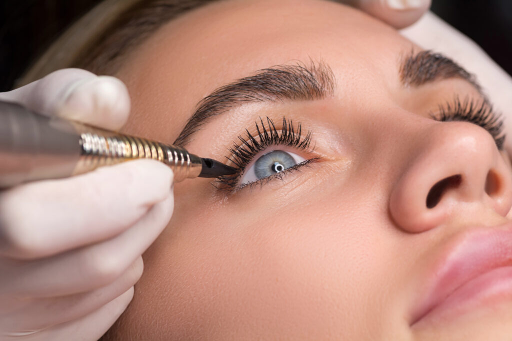 Permanent makeup bryn læber eyeliner Kolding